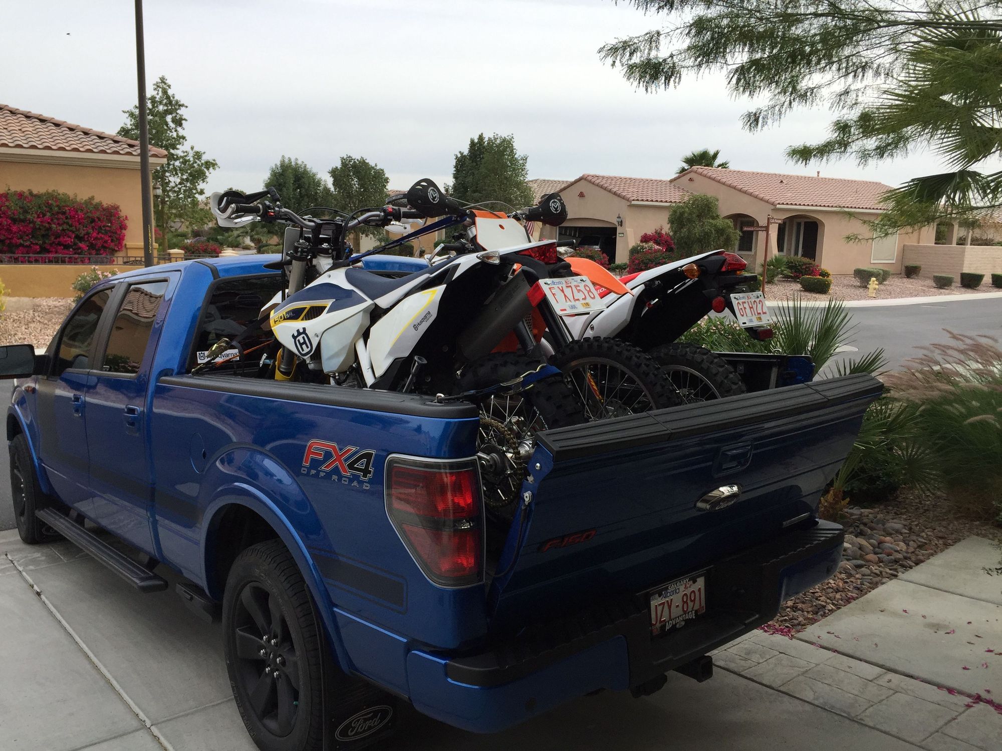 Dirt Bike in 5.5 and 6.5 bed... Page 4 Ford F150 Forum Community