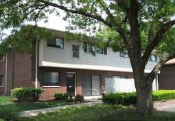 Image of Racquet Club South Apartments in Levittown, PA