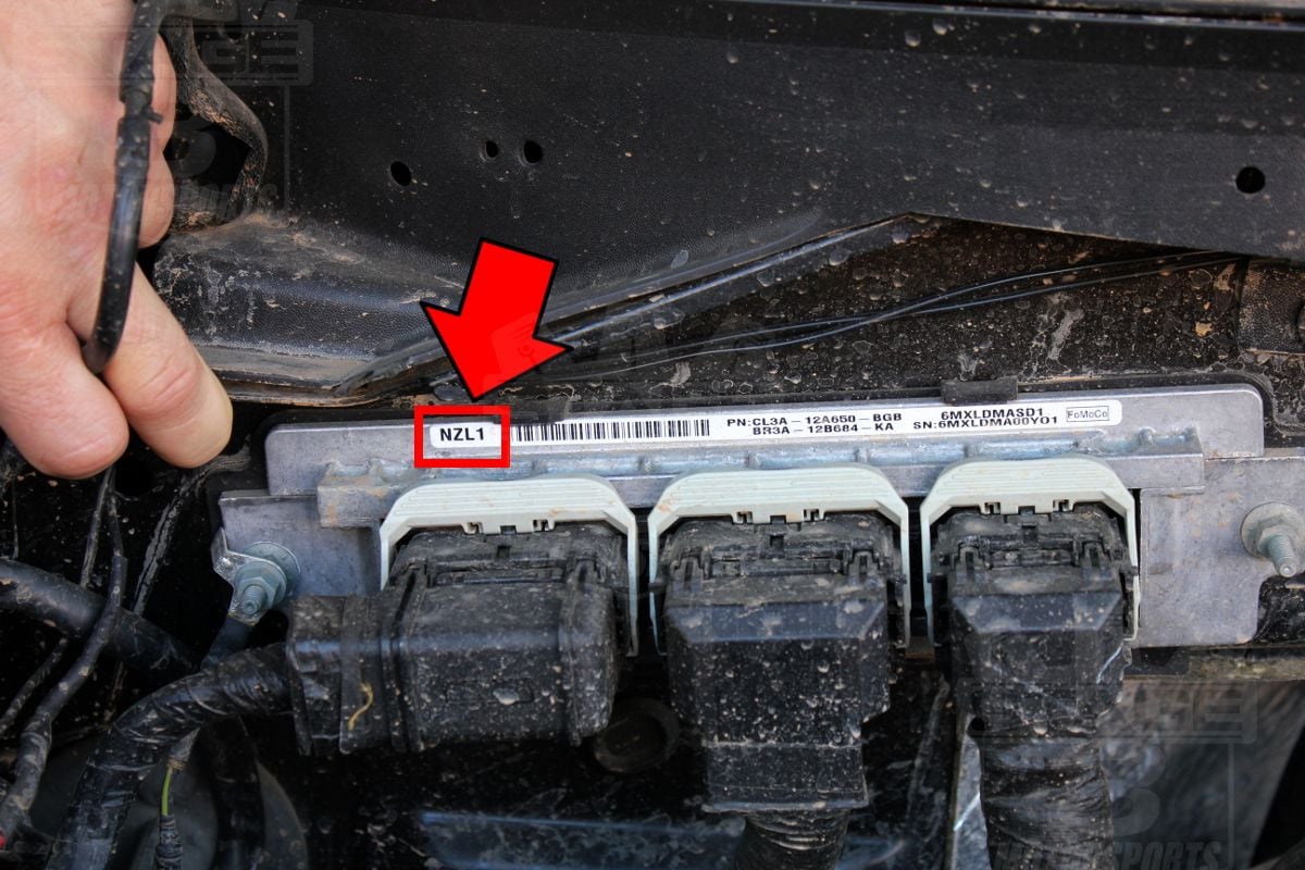 Where is the computer module on a 2006 ford f150 #6