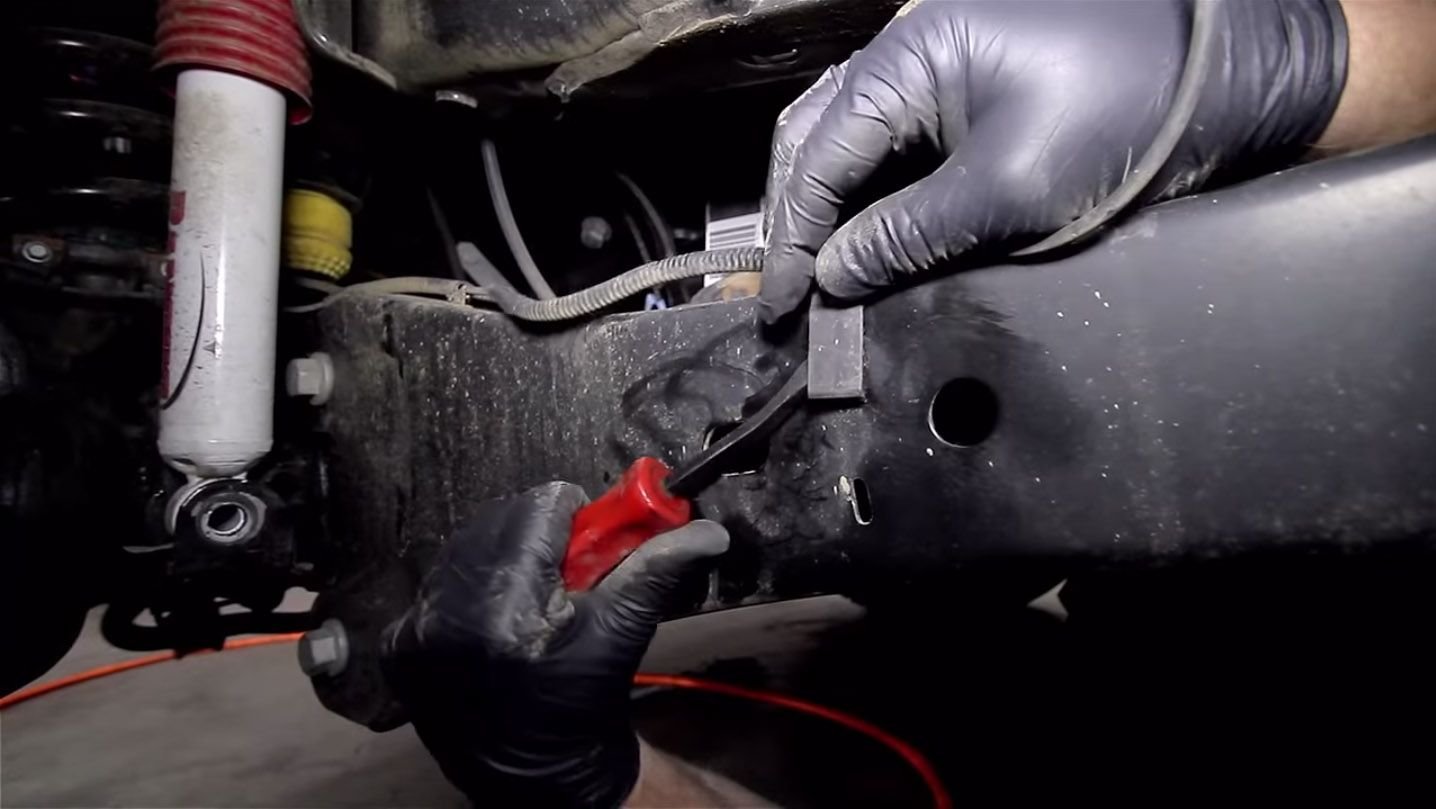 Ford F250 Install Lift Kit How to FordTrucks