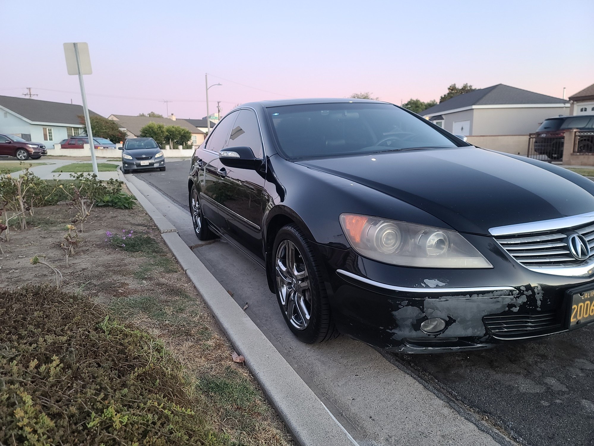 2006 Acura RL - CLOSED: 2006RL-New Trans,New Top End,New Accessories,New Brakes,New Suspension,CLEAN. - Used - VIN JH4KB16596C004498 - 174,000 Miles - 6 cyl - AWD - Automatic - Sedan - Black - Long Beach, CA 90810, United States