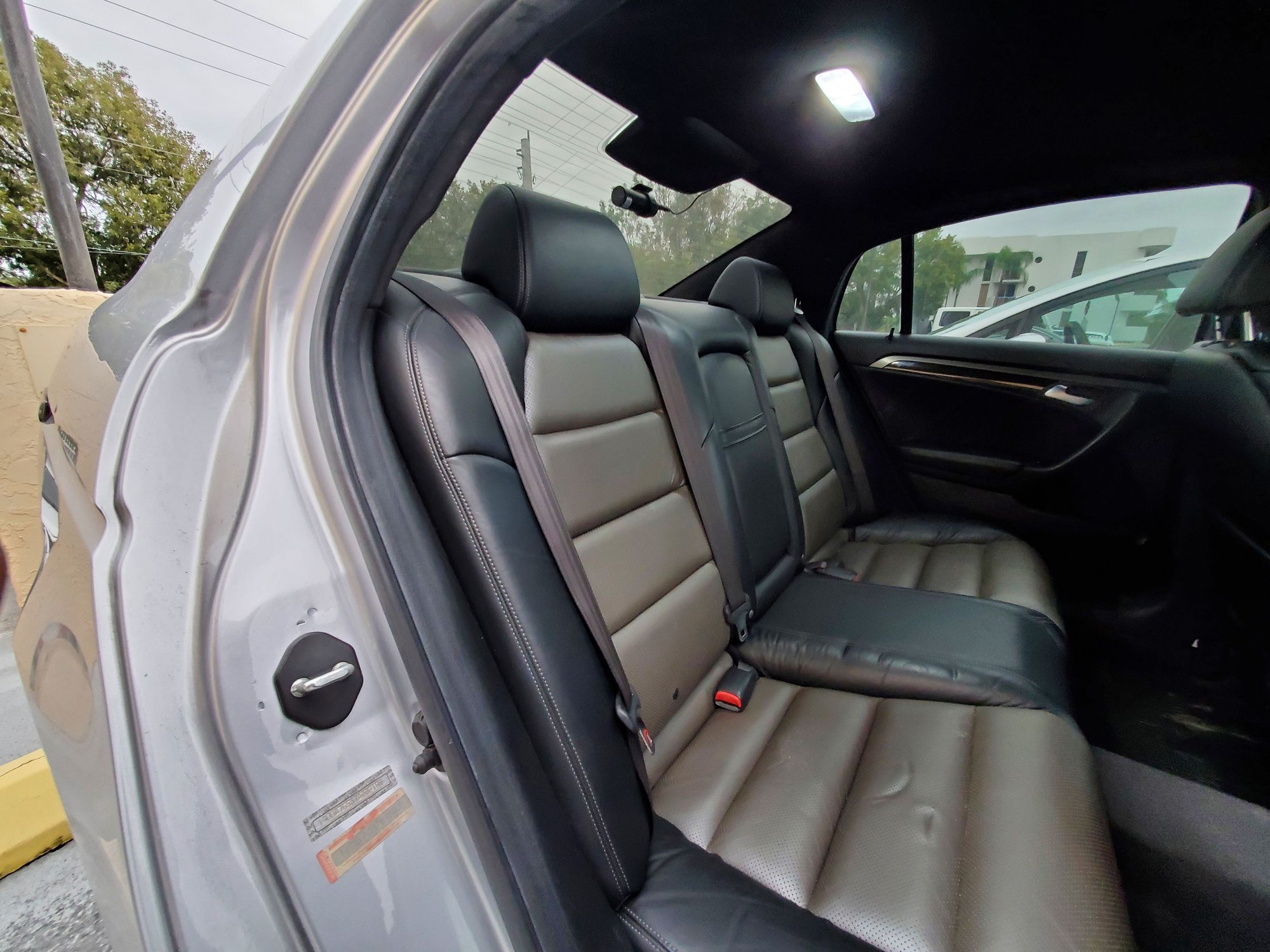 2007 Acura TL - FS: 2007 Acura TL Type-S - ASM - 191k miles - Miami, FL - Used - VIN 19UUA76537A002180 - 190,916 Miles - 6 cyl - 2WD - Automatic - Sedan - Silver - North Miami, FL 33181, United States