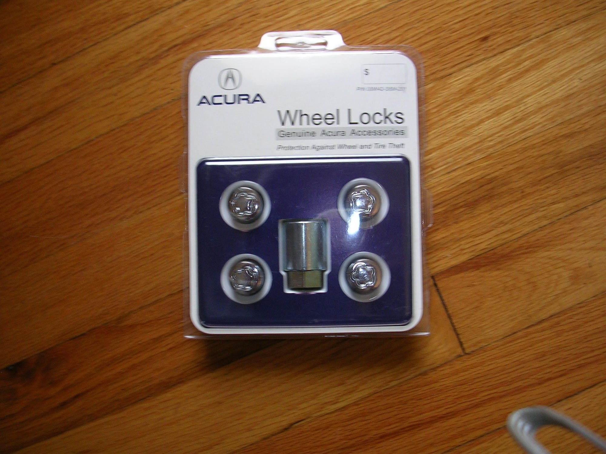 Accessories - SOLD: OE Wheel Locks - New - 2009 to 2014 Acura TSX - Bridgewater, NJ 08807, United States