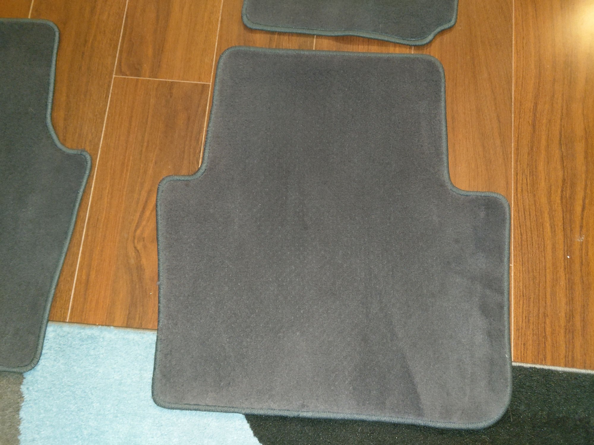 Accessories - SOLD: 3G TL Genuine OEM half nose mask and OEM carpet mats - Used - 2004 to 2008 Acura TL - Philadelphia, PA 19107, United States