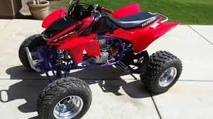 Just bought this TRX450r 04, like new condition, low miles, always kept inside. Just installed led lighting.