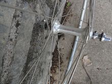 DuraAce hub front with skewer