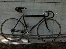 Next is my ‘72 Speedwell Titalite. It again has a 53.5cm seat tube, but with a 56cm top tube (ctc), it fits my disproportional body. And the smaller triangle helps the frame feel a little less noodly a 56cm square frame would.