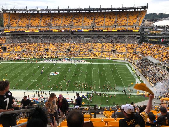 Steelers win 32-25 