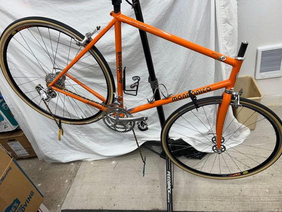 NOS Mondonico Futura Leggero in build process (not by me).  Record 3x9. 



Just orange. 