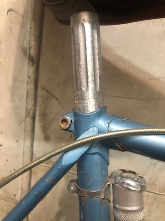Seat post is serviceable but scuffed badly.