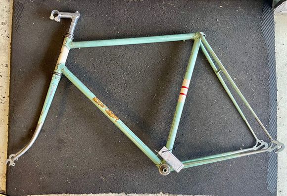 Quemener 58cm
$150