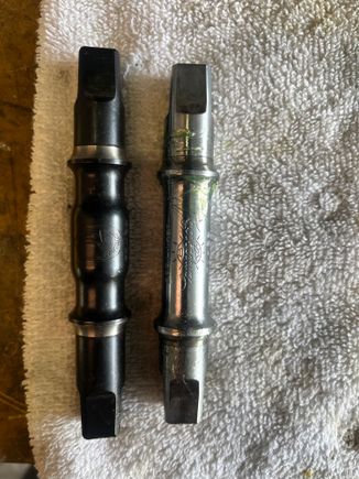 The Avocet crank offers a variety of bcd options. The backside has a slightly grainy texture which makes cleanup a bit more work. 