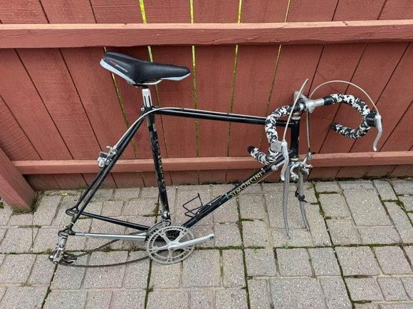Seller pic os a sad looking Simoncini