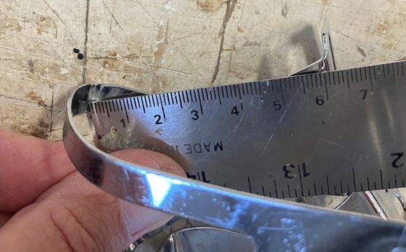 both appear to be 6cm per my scale