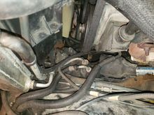 view from above showing the old steering gear and the hose routing.
