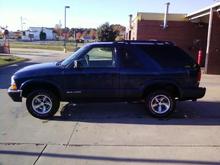 This is right after i bought my blazer..... i dont think the guy ever washed it!!!