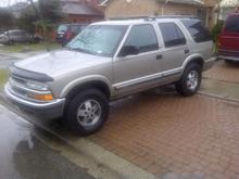 2" shackles, tbar crank, 31's on 15x8.