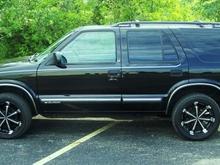 my blazer after i got her new shoes 18"s stock hight