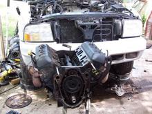 Engine 4.3 on Stand frt of Bravada