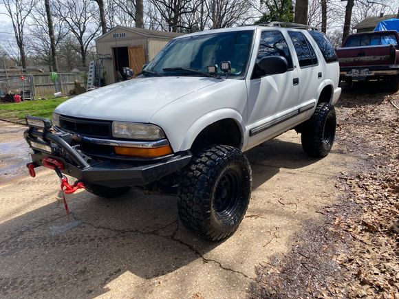 Lights and Winch Finally all done