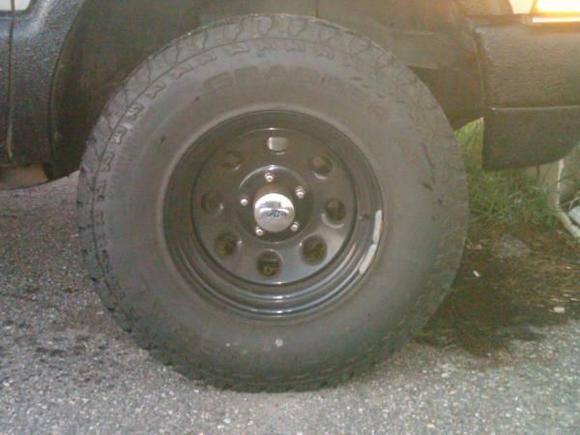 31"x10.5" General Grabber AT2 wrapped around a R15 Cragar soft 8 wheel