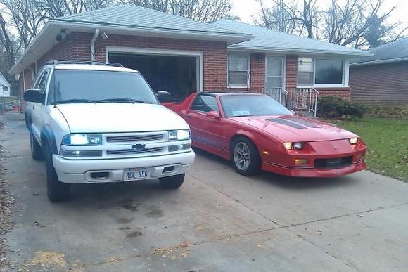 my blazer now sportin hid's both high and low, there 10k that i got off of ebay pretty cheap, worth every penny!