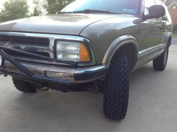 heres a picture of my new general grabber at2 tires there 
30x9.5x15 i highly recommend them, excellent traction. also they bump me up to 9.5 inches of ground clearance at the rear dif