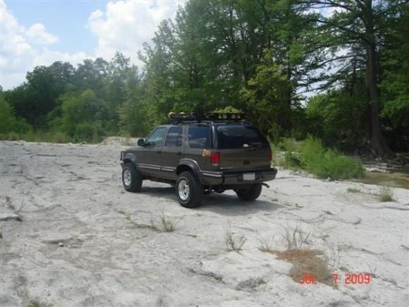 1998 Blazer Z85 - 2" Rough Country suspension lift - 2" Performance Machine body lift - 31" BFGs on 15x10 aluminum stars with 5.5" backspacing