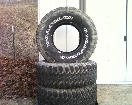 the tires that should be on my truck but went with the quite ride instead