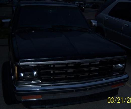 the hood couldnt get the pics of the engine or back to upload for some reason