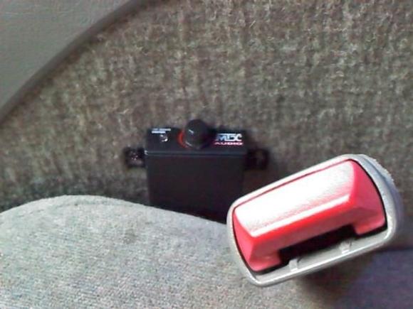 Remote gain control on the center console