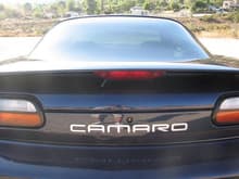 Picture from fall 2008.  Showing 25% rear tint and brushed aluminum CAMARO inserts.