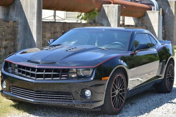 2012 Camaro SS with TSW Max matte black wheels, Retro USA side vent's, Havok rear spoiler, Scott Drake ~ Bow tie delete, flat black rally stripes.   Photo by Tony Rowe using Nikon D7000