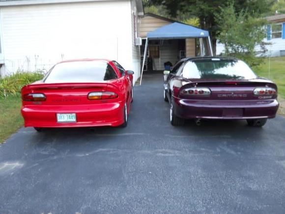 DSCN0003 cat back red .true duals plum