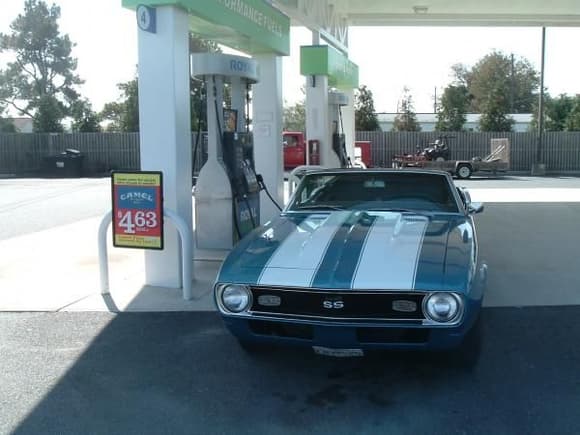 getting fuel at the wa wa in ocean city md. usa.