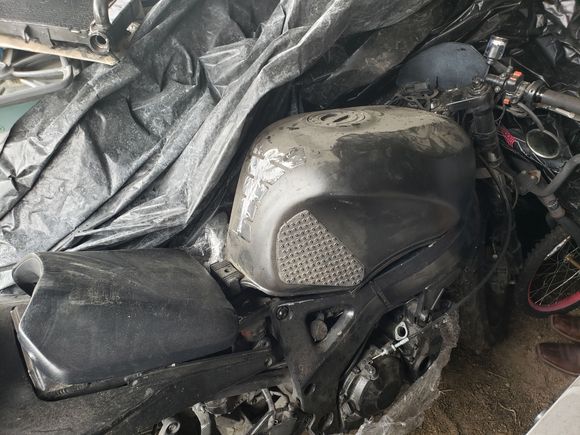 My 93 CBR900RR this is how i got it !!