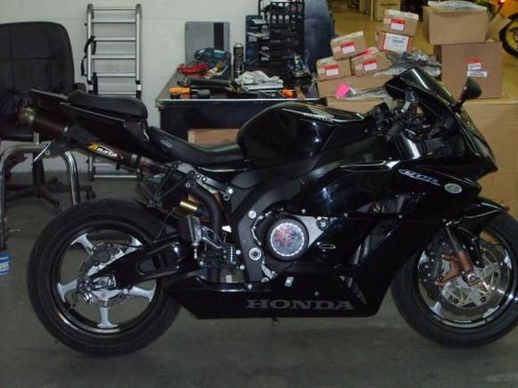 2004 cbr 1000rr. 13.5:1 comp, 1 mm overbore, chromed cylinders, cams, headwork, braketec rotors, dymag carbon mag wheels, arata exhaust, pc3, lcd display, stm slipper clutch, custom triple tree, pazo levers, gilles rearstes, chain adjusters, stand supports, corbin seats, honda seat cowl