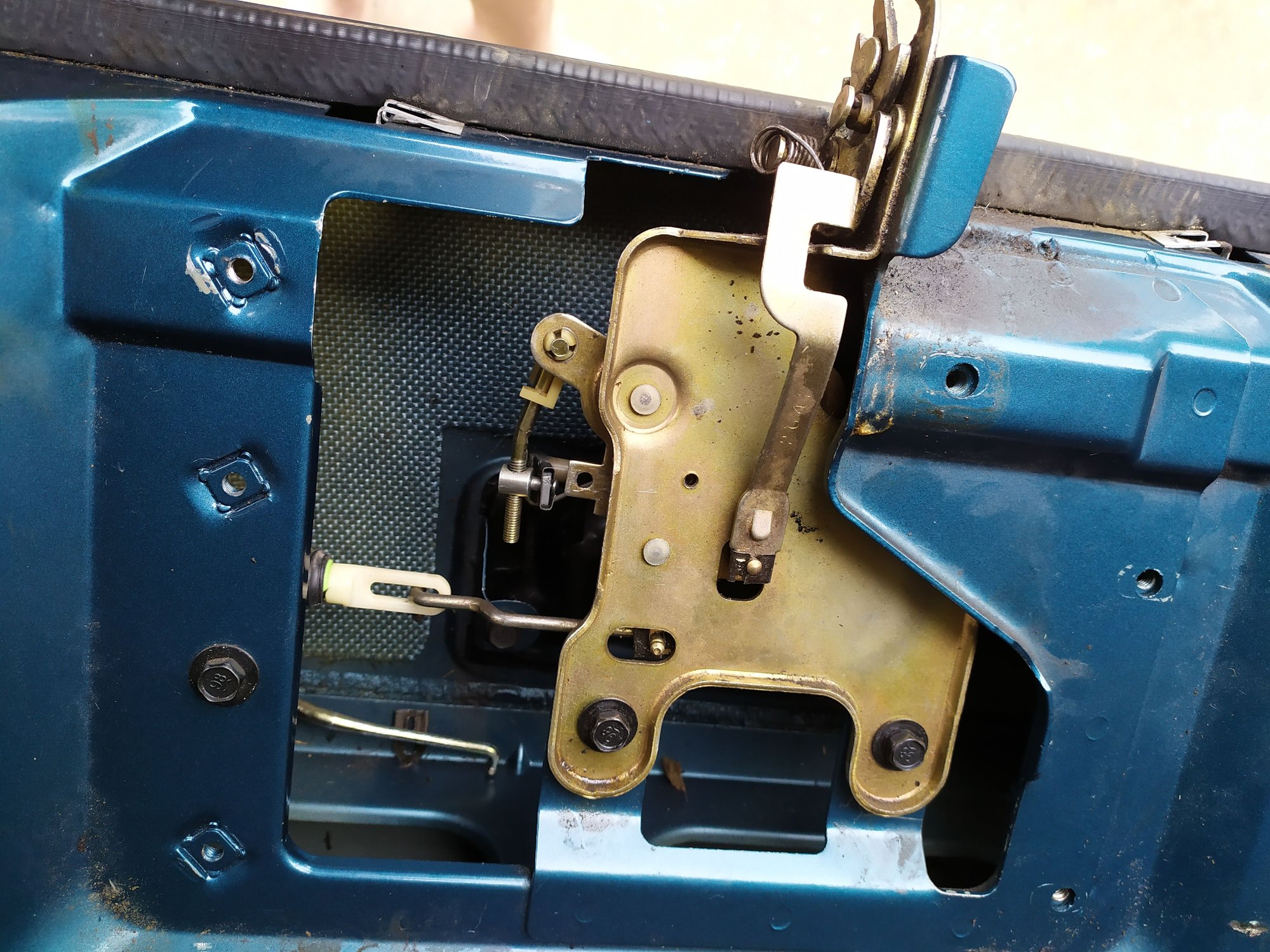 92 Blazer tailgate issue/question Chevrolet Forum Chevy Enthusiasts