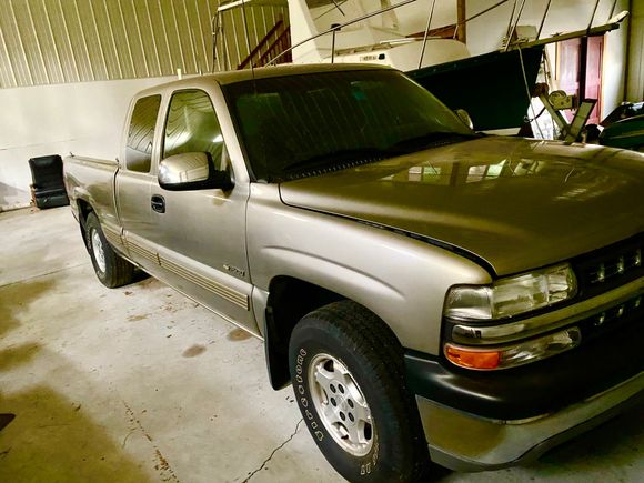 This is how it sat from sometime in 2015 to 5/2022, non heated, full to the gas cap with ethanol tapioca, that was fun.  I think not positive but pretty sure it had the origibal sneakers on it still, fixed that with BFG AT ko2 LR E and coil overs