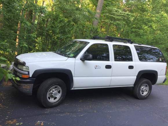 The Suburban from the side