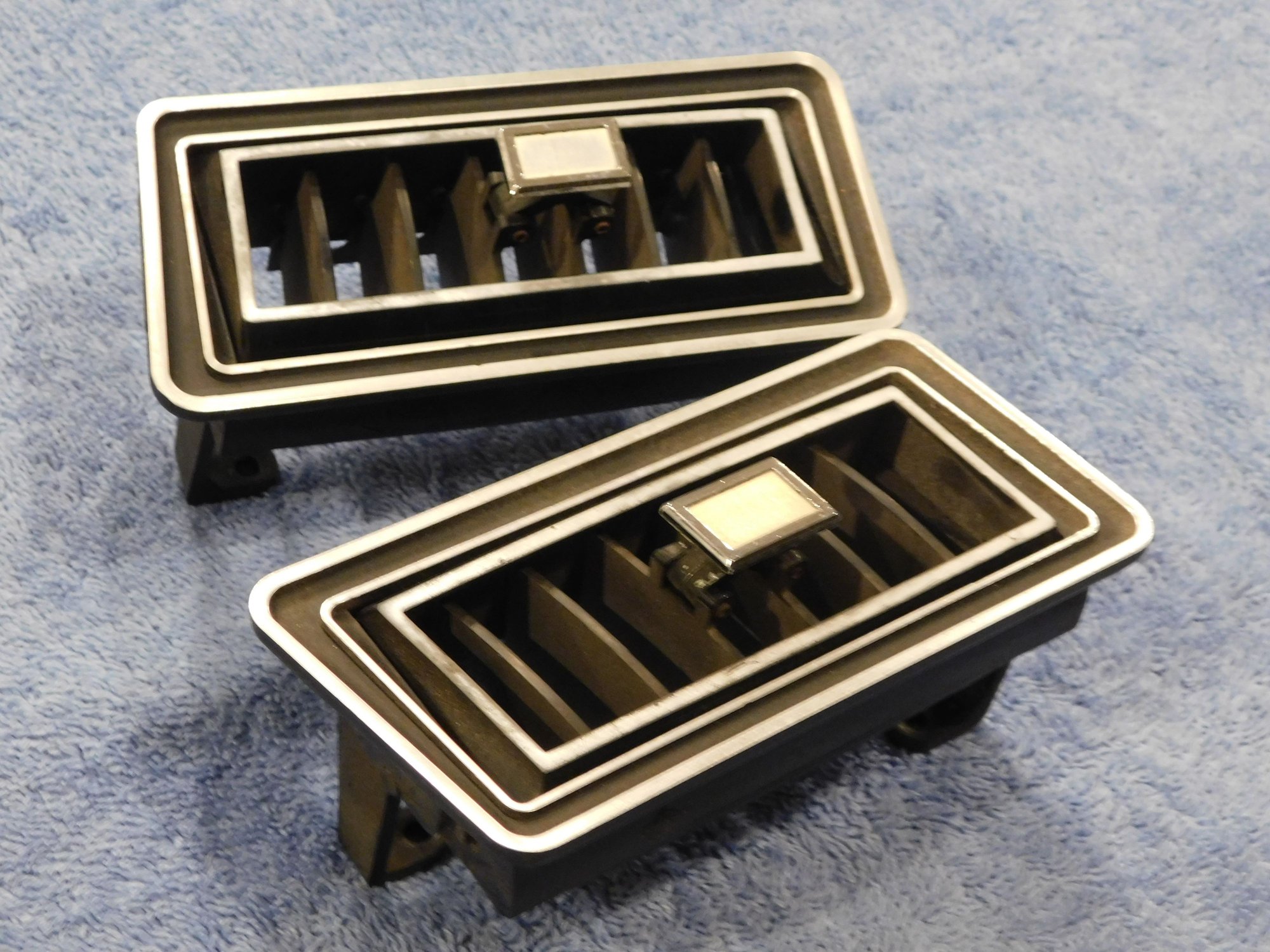 19701972 Dash A/C vents Olds Cutlass 442 Vista Cruiser