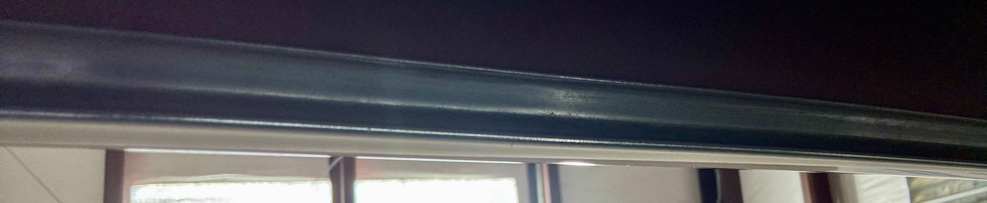 Bottom of the chrome piece