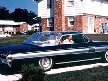 I can’t find any info on this car, but thought it was cool nonetheless. Is that glass top a photoshop, home built, a factory one- off or??? Anybody have any info on this? Please no crying like in the ‘62 Starfire pick-up thread that went south