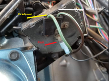 Lighter green wire attached to FWD (non-keyed) connection.