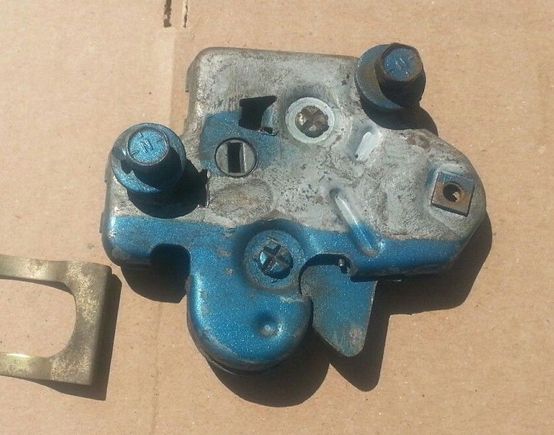 72 cutlass regular trunk latch