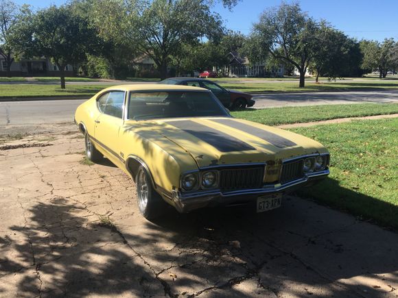 This is supposed to be a real 70 W-30 344 vin
The car is very camera friendly. It takes nice photos but they don’t do justice in person. This car is actually a POS. Looking at these photos? What does the Oldsmobile Community Value this car at in its current condition??? I’m interested in opinions and value... Thanks