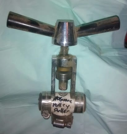 This unit is for pre 68 P/S pulley removal but its throat is easily altred