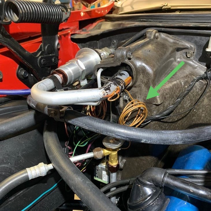 Most guys just coil the extra capillary tubing - see green arrow.