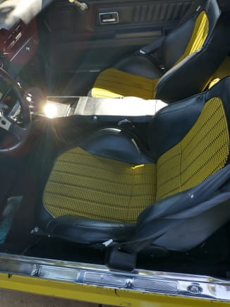 This is very neat interior pattern, never seen it before