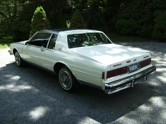 My beloved '87 Caprice, the car that turned me onto this generation of GM's cars.  Such a contrast to the ugly cars Chevrolet makes today.